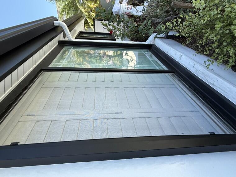 Clean dark window frame detail